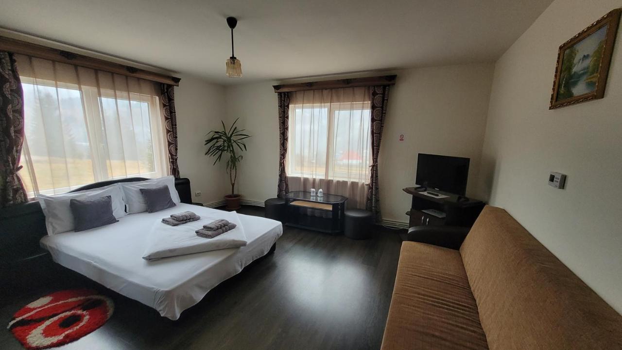 Апартаменти Apartament Tiatim Ватра-Дорней Екстер'єр фото
