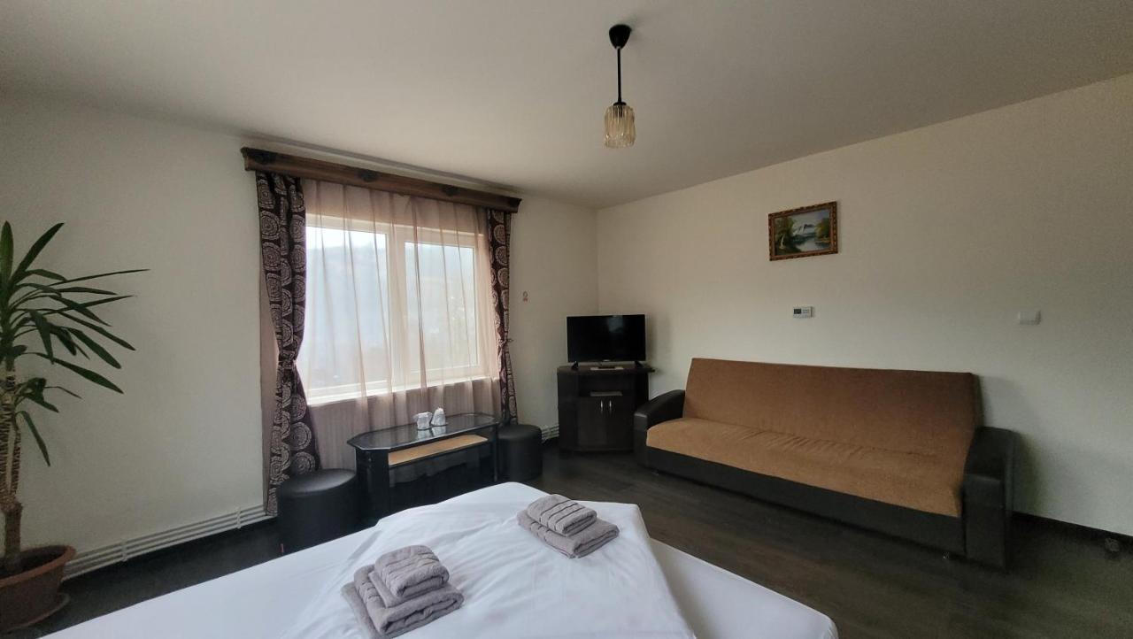 Апартаменти Apartament Tiatim Ватра-Дорней Екстер'єр фото